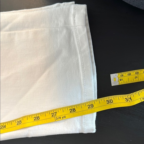 Liz Claiborne White Denim Sara Slim Leg Mid-Rise Cropped Pants, SZ 14 - Picture 2 of 5